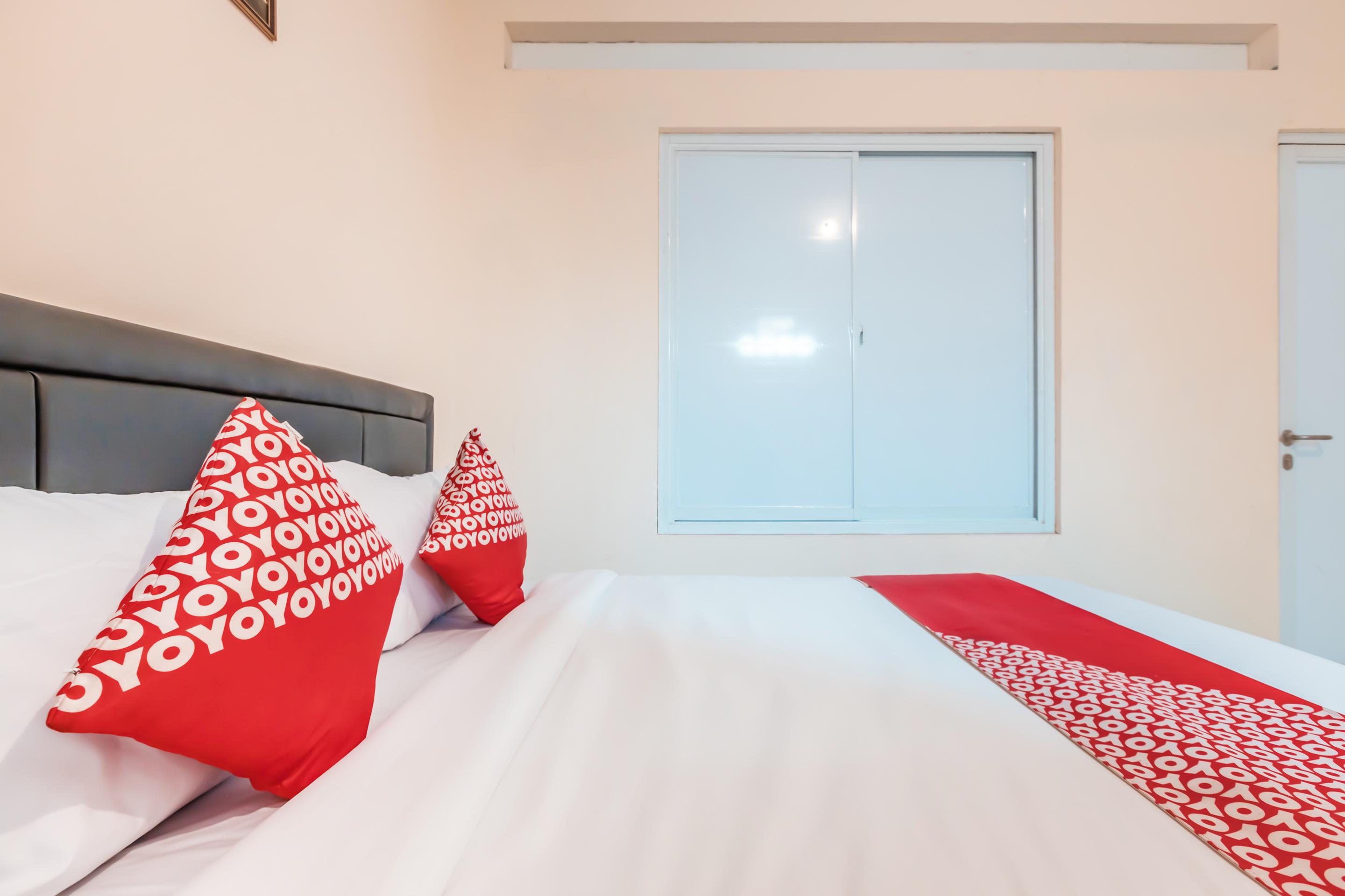 J&B Rooms Pramuka Jakarta Mitra Reddoorz Luaran gambar