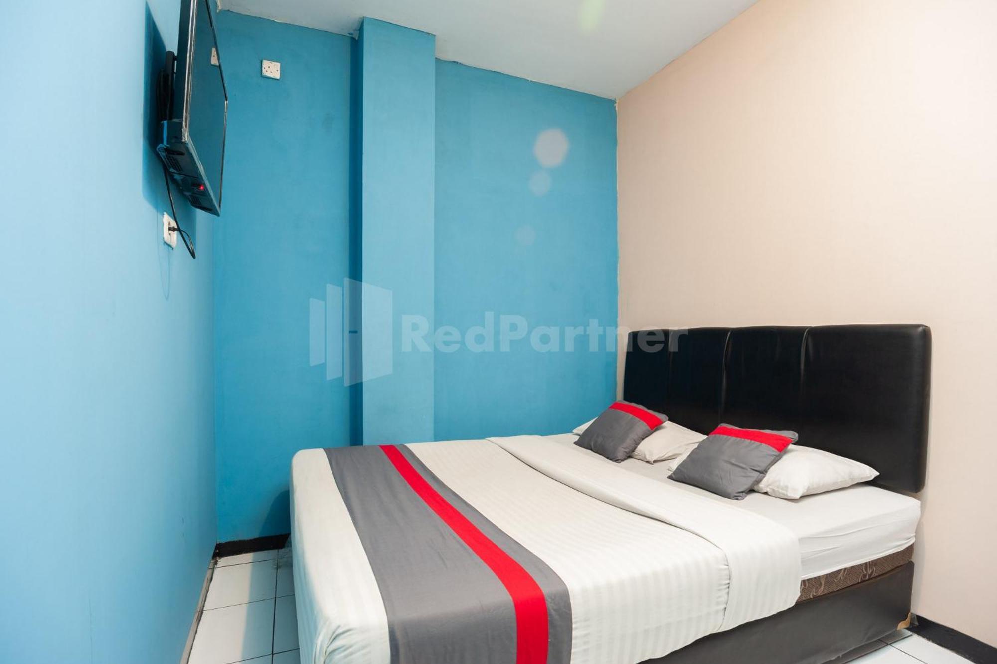 J&B Rooms Pramuka Jakarta Mitra Reddoorz Luaran gambar